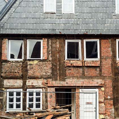 Fassadenrenovierung freigelegt Fassade freigelegt