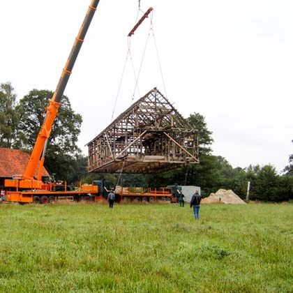Fachwerk schwebt Fachwerk schwebt